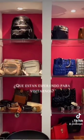 Carteras Perfumeria Maquillaje Bijouterie y Mucho más